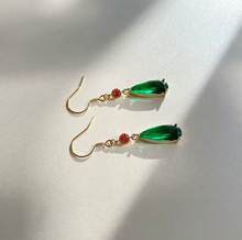 Load image into Gallery viewer, Howl's Emerald Earrings