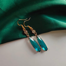 Load image into Gallery viewer, Howl's Tourmaline Crystal Earrings